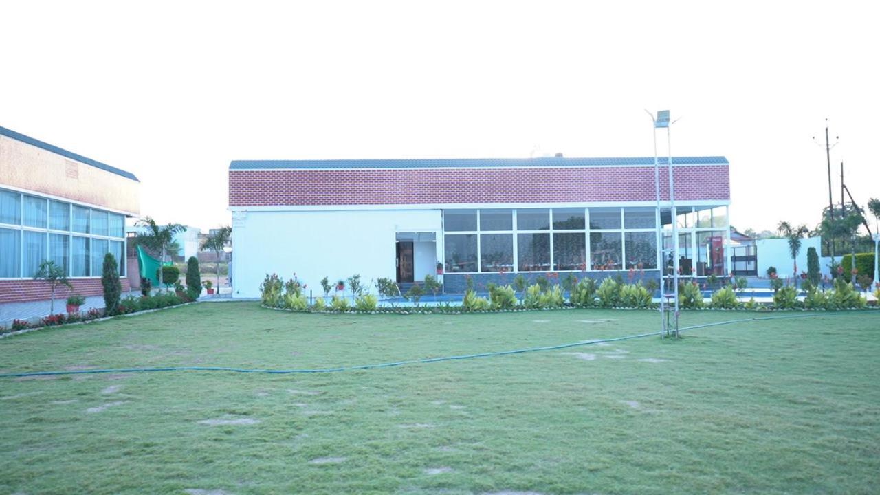 The Kamoda Resort Ambikapur Экстерьер фото