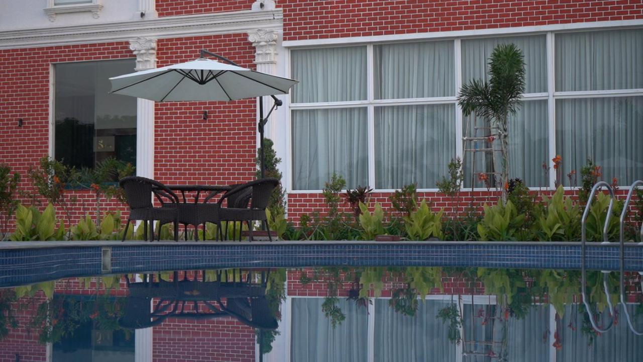 The Kamoda Resort Ambikapur Экстерьер фото